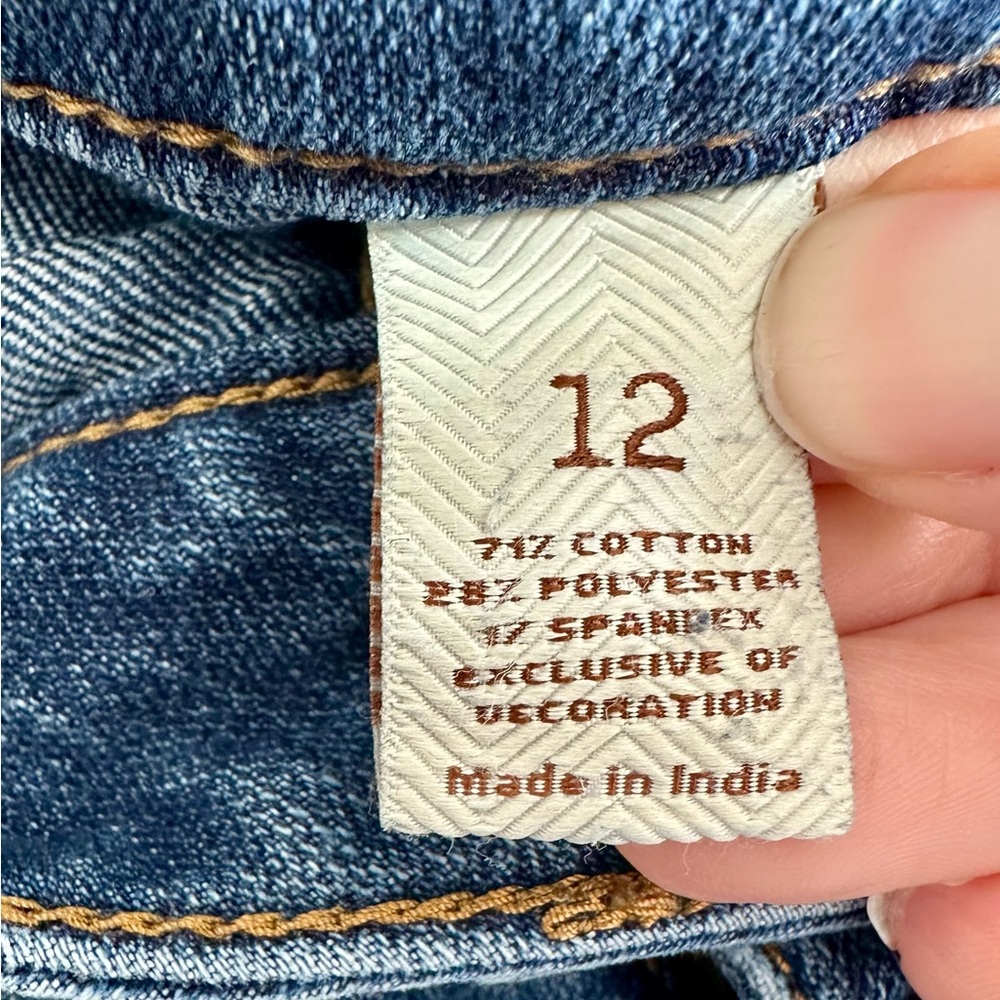 Two Women’s Sonoma Mid-Rise Denim Shorts, Size 12 - Picture 4 of 12